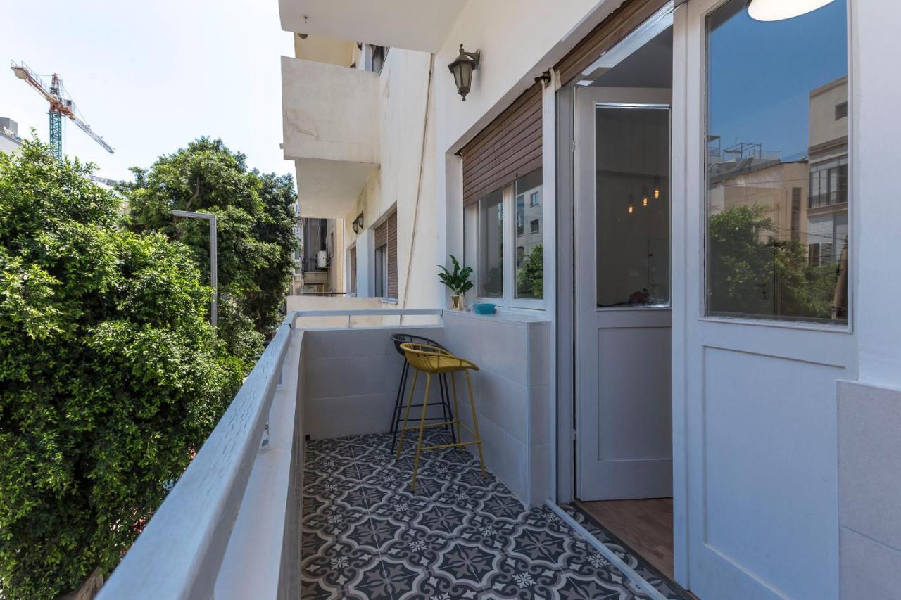 1b Patio House Premium Location W/2 Balcony Apartment Tel Aviv-Jaffa